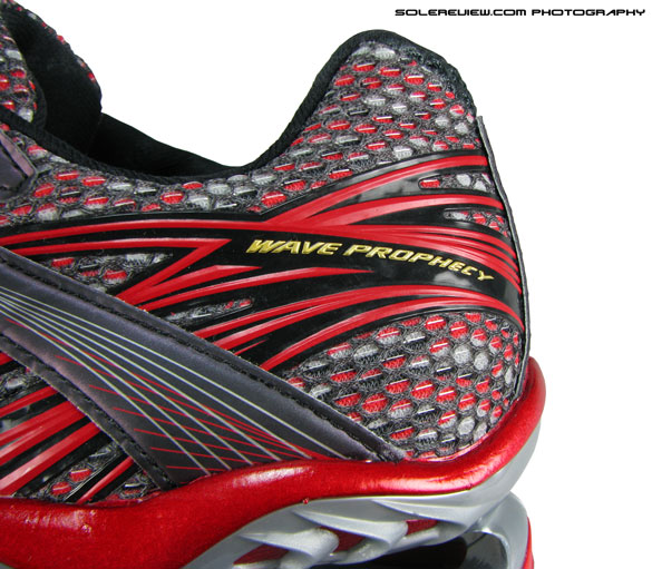 mizuno wave prophecy review