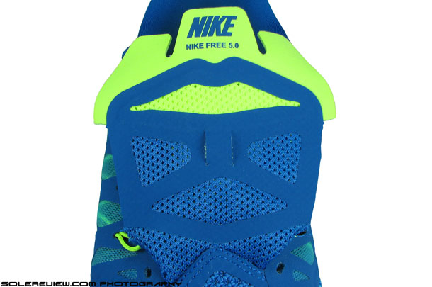 2014_Nike_Free_5_tongue