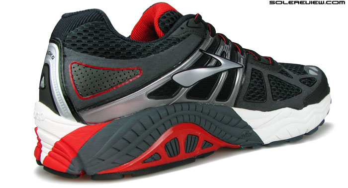 brooks beast runners