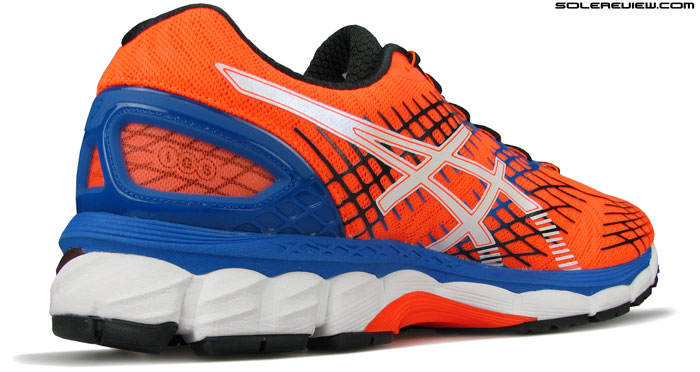 asics nimbus 17 recensioni