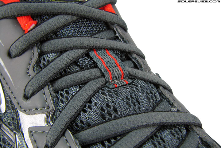 Mizuno_Wave_Inspire_12