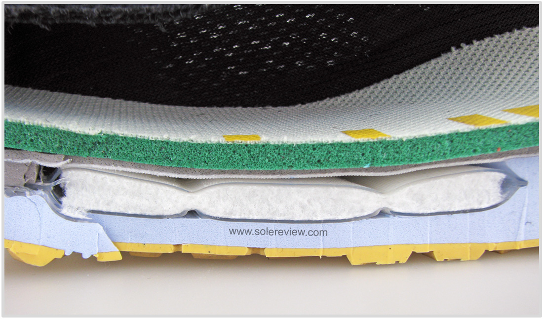 Nike_Pegasus_37_Zoom_bag_inside