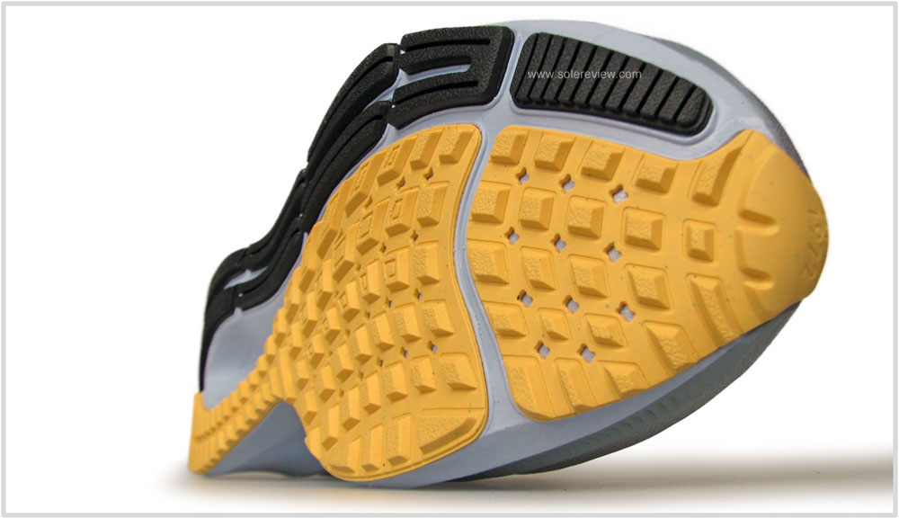 Nike_Pegasus_37_outsole_front