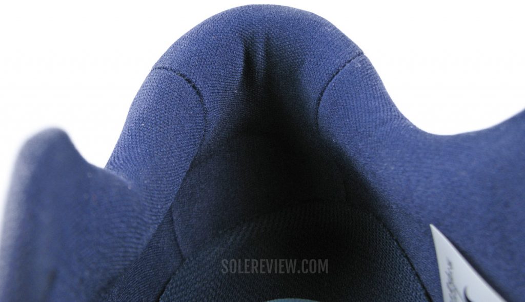 Heel collar of the Nike Zoom Structure 23.