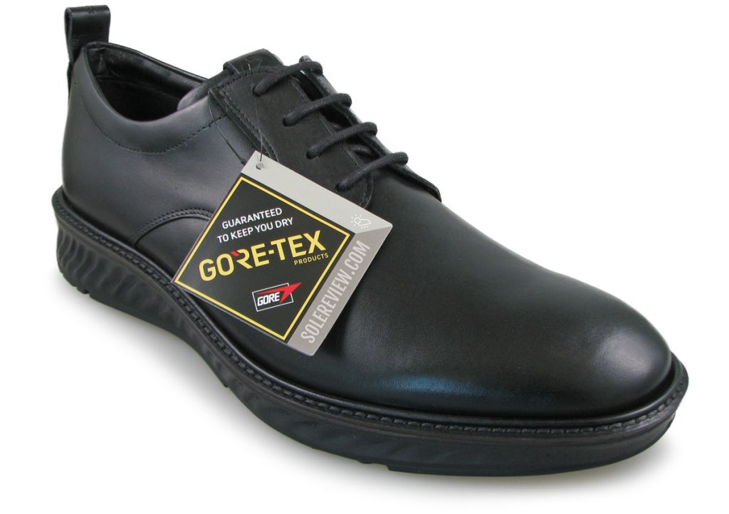 The Ecco ST1 Hybrid with a Gore-Tex label.