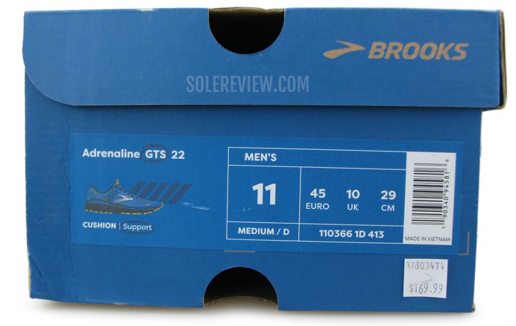 The box of the Brooks Adrenaline GTS 22.