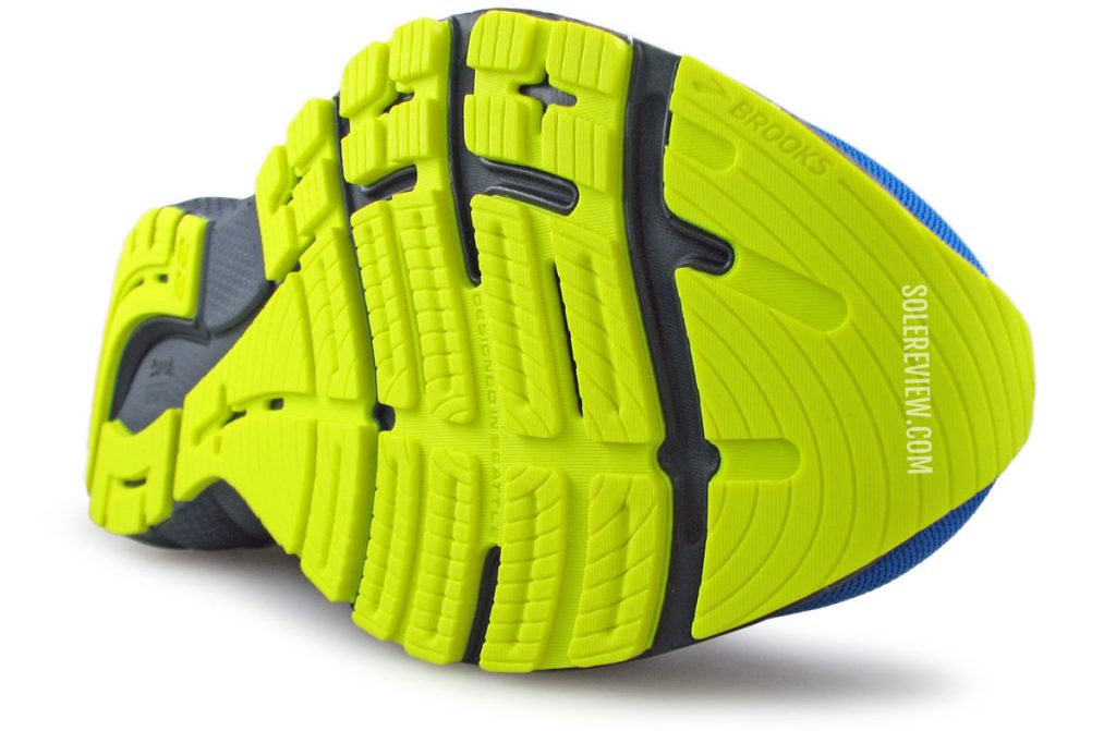 The forefoot outsole of the Brooks Adrenaline GTS 22.