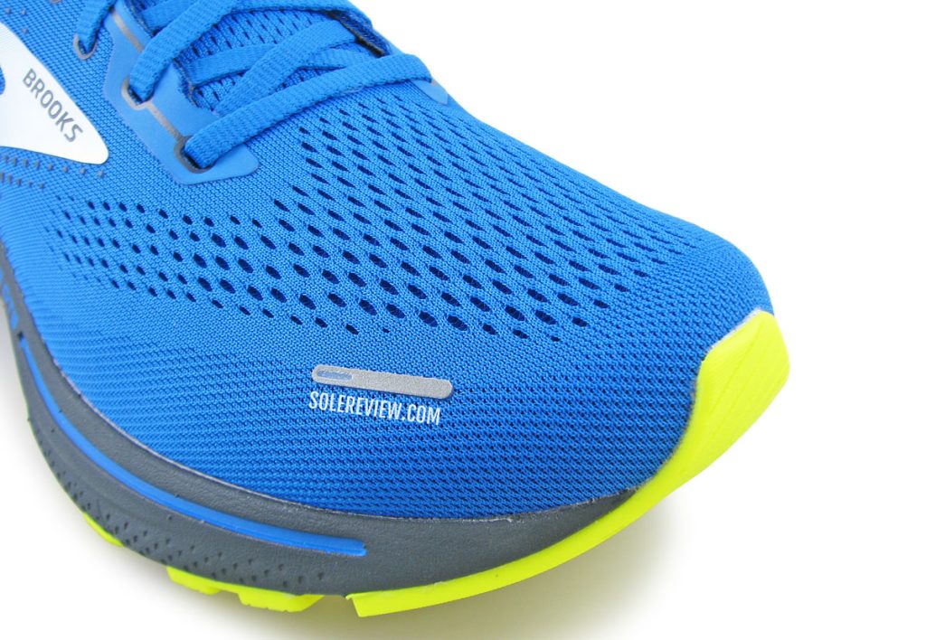 The toe box of the Brooks Adrenaline GTS 22.