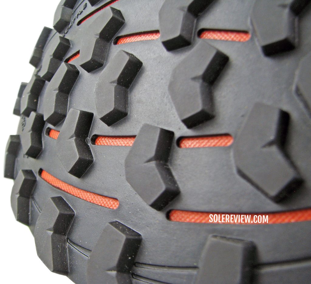 The rockshield of the Brooks Cascadia 16.