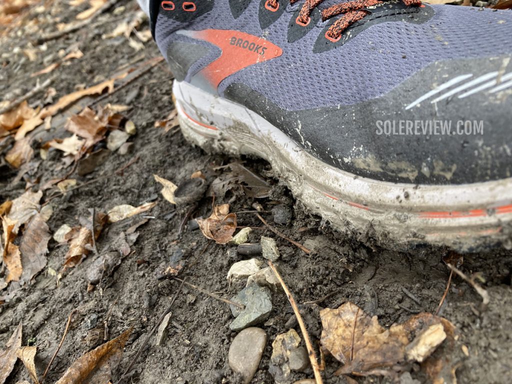 The Brooks Cascadia 16 Gore-Tex on the trail.