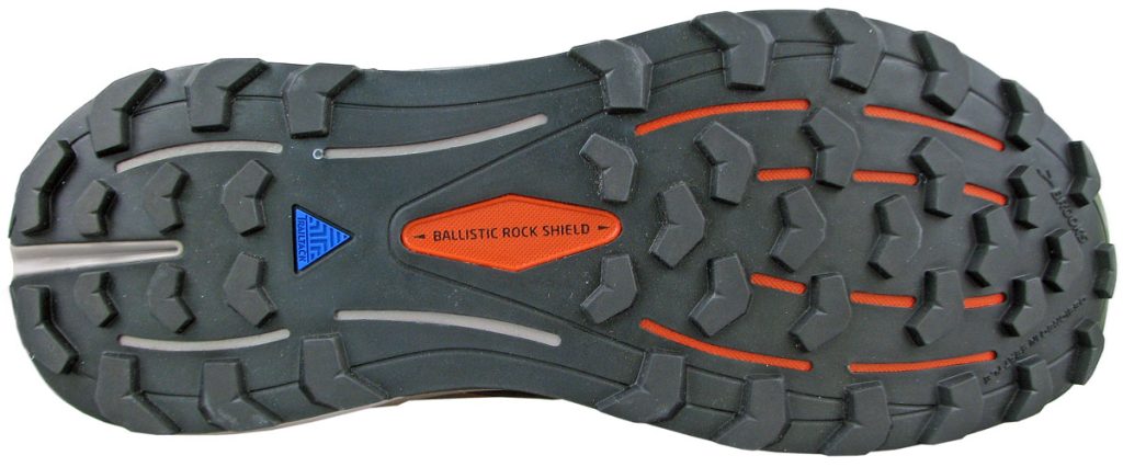 The outsole of the Brooks Cascadia 16.