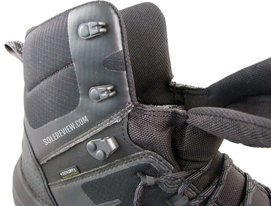 The low gusset of the Keen Revel IV EXP Polar Mid boot.