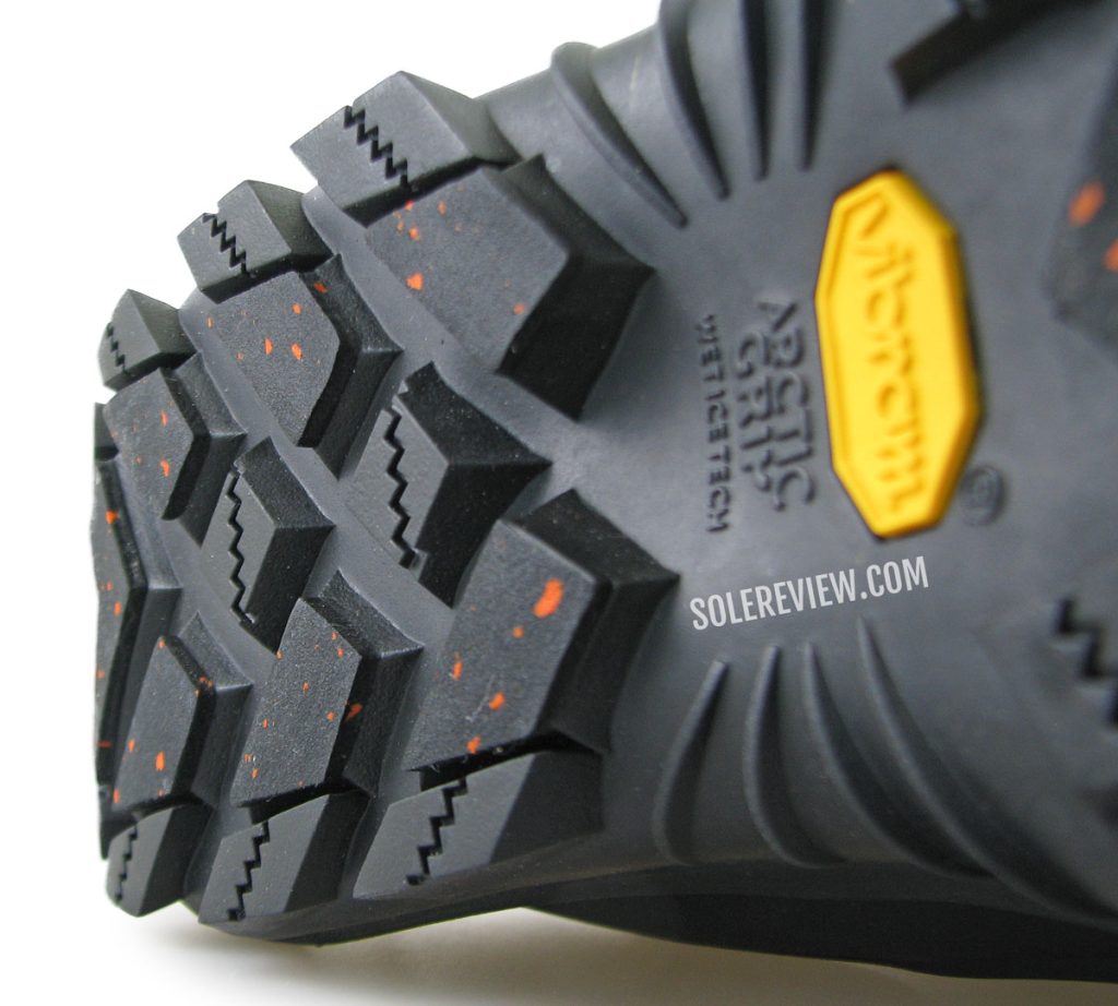 The Vibram Arctic grip outsole of the Merrell Thermo Overlook 2 boot.