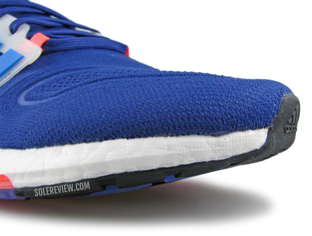 The shallow forefoot and toe box of the adidas Ultraboost 22.