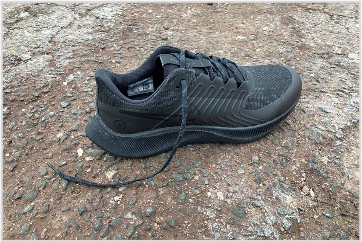 ensayo Salida genéticamente The best black Nike running shoes