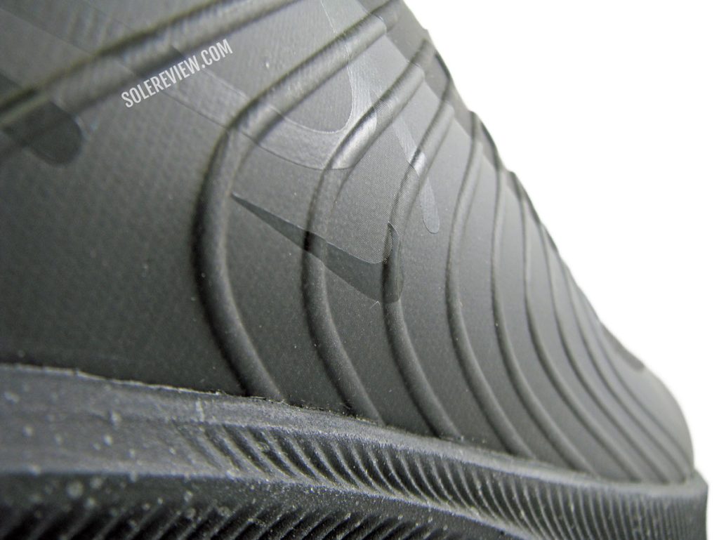 The molded ribs of the Nike Pegasus 38 Shield.