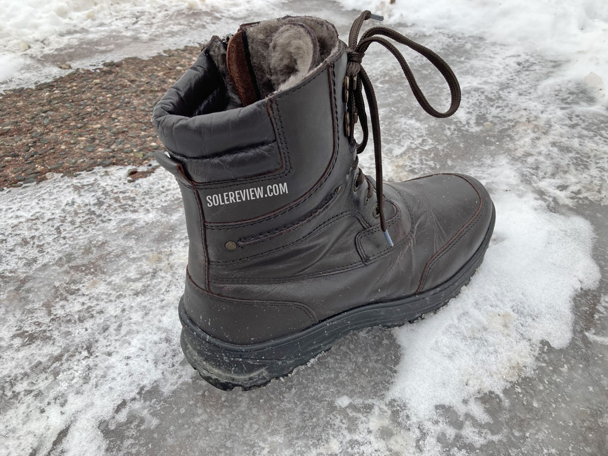 Water Resistant Fleece Insulated Snow Boots with Flip-Out Ice Grippers and Skid-Resistant Soles 