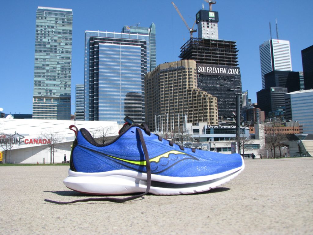 The Saucony Kinvara 13 on the road.