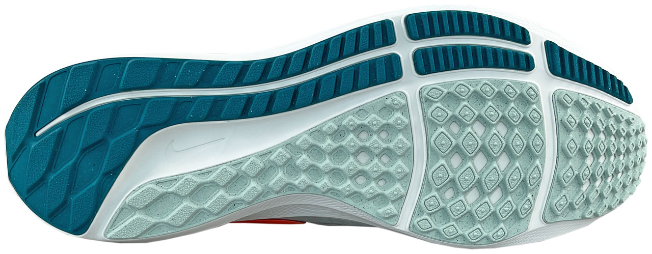 The outsole of the Nike Pegasus 39.