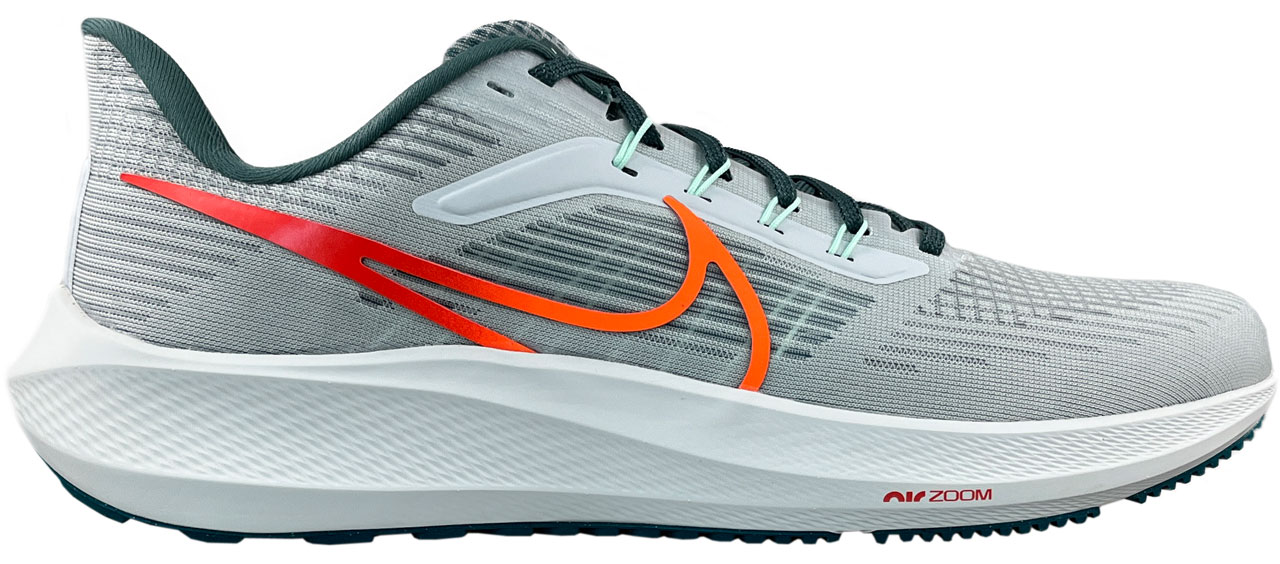 The side profile of the Nike Pegasus 39.