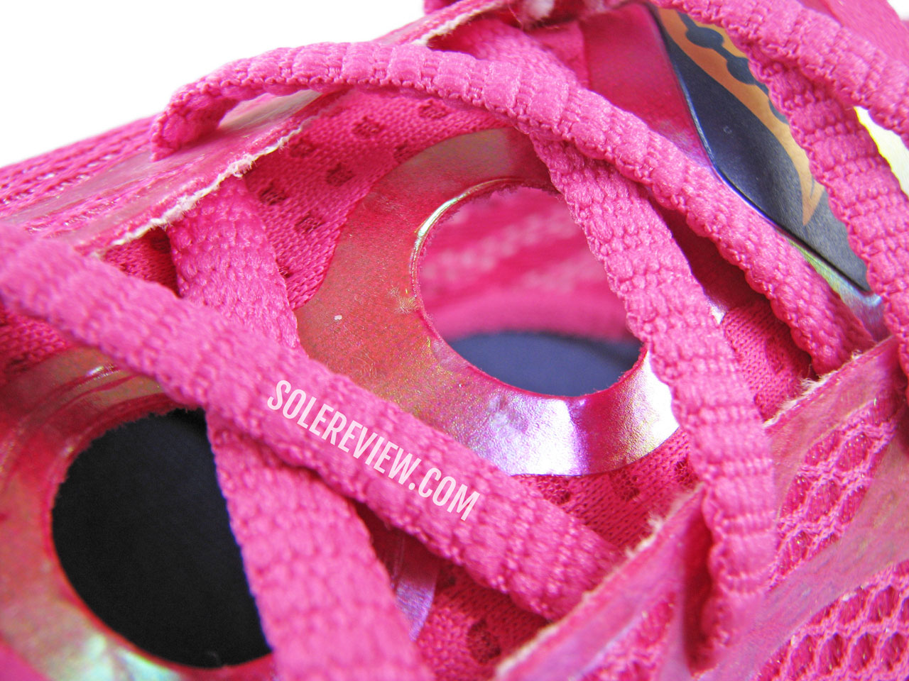 The vented tongue of the Saucony Endorphin Pro 3.