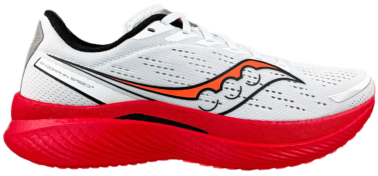 The side profile of the Saucony Endorphin Speed 3.