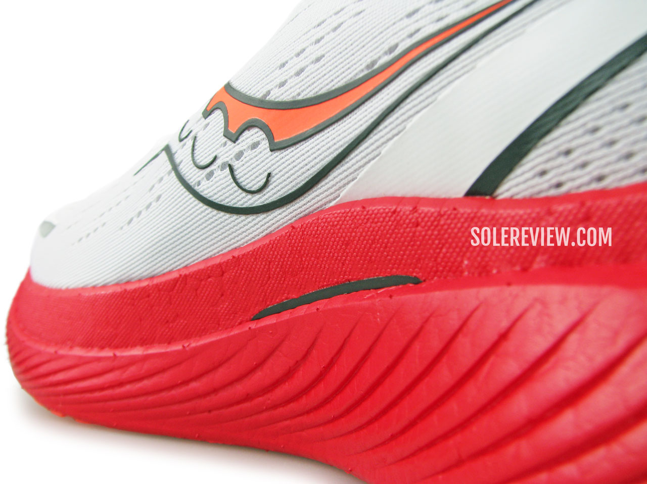 The winged Nylon plate of the Saucony Endorphin Speed 3.