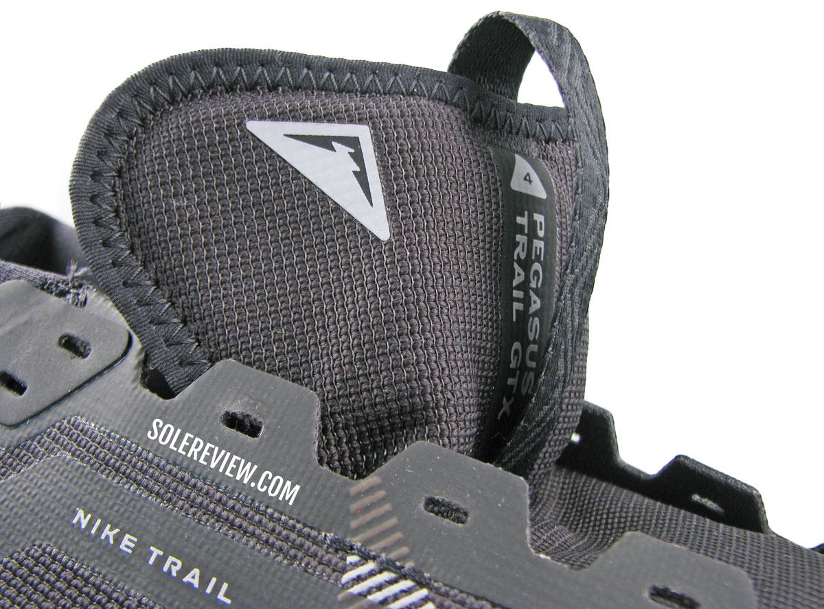 The tongue loop of the Nike Pegasus Trail 4 Gore-Tex.