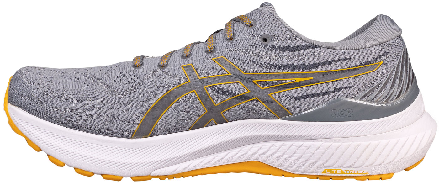 The side view of the Asics Gel-Kayano 29.
