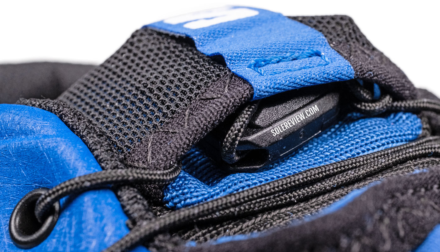 The lace garage/pocket of the Salomon Speedcross 6.