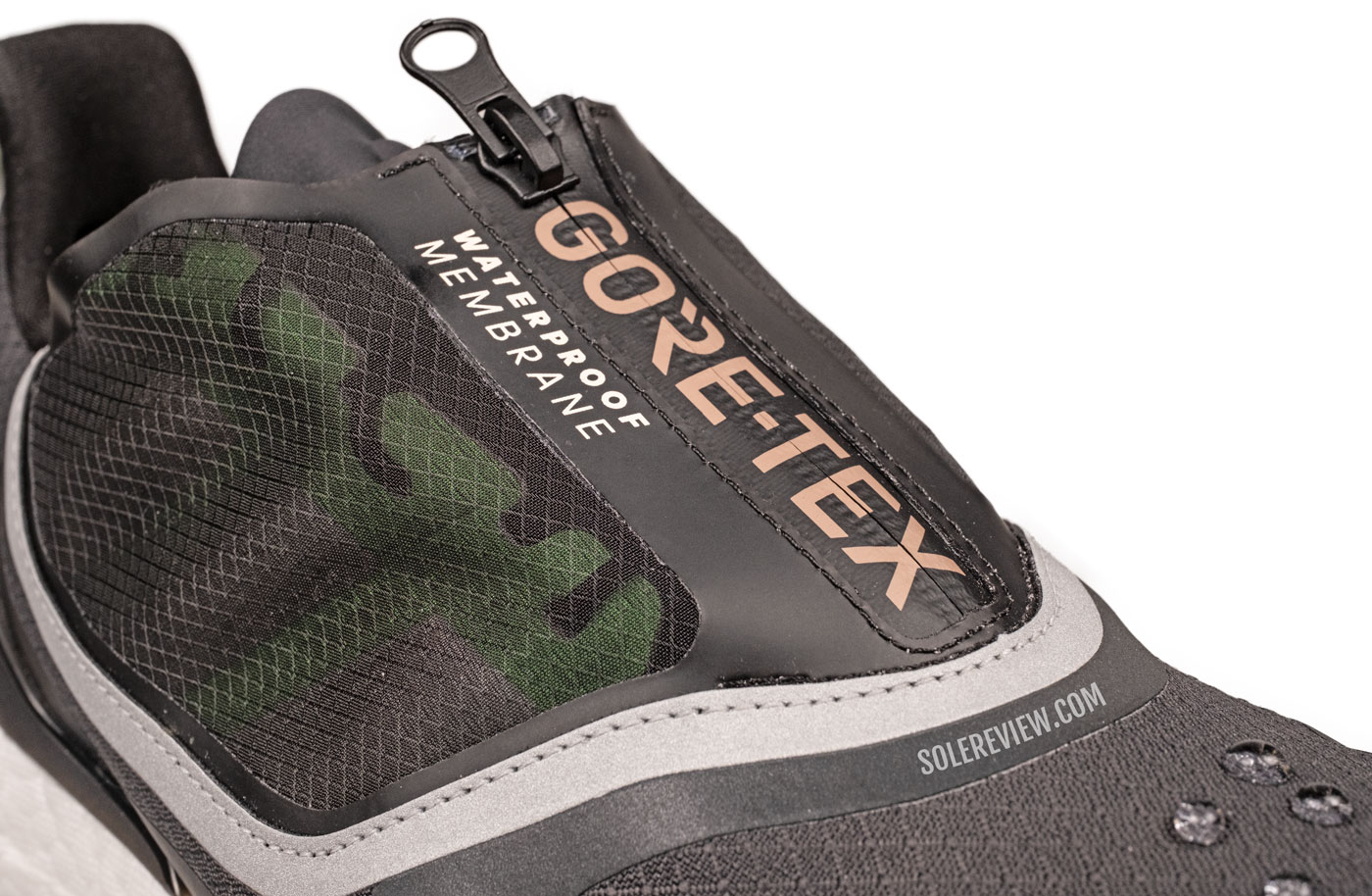 The waterproof shroud of the adidas Ultraboost 22 Gore-Tex.