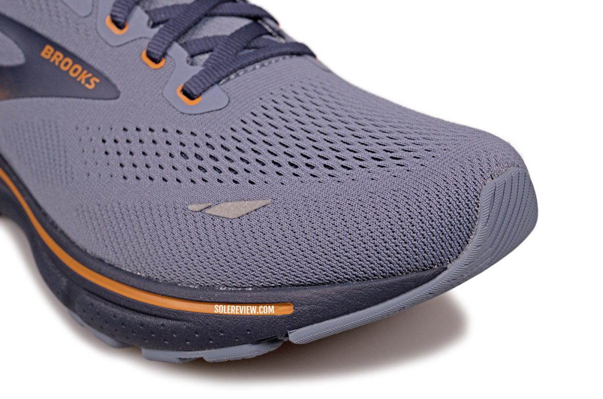Best running shoes for narrow feet Solereview