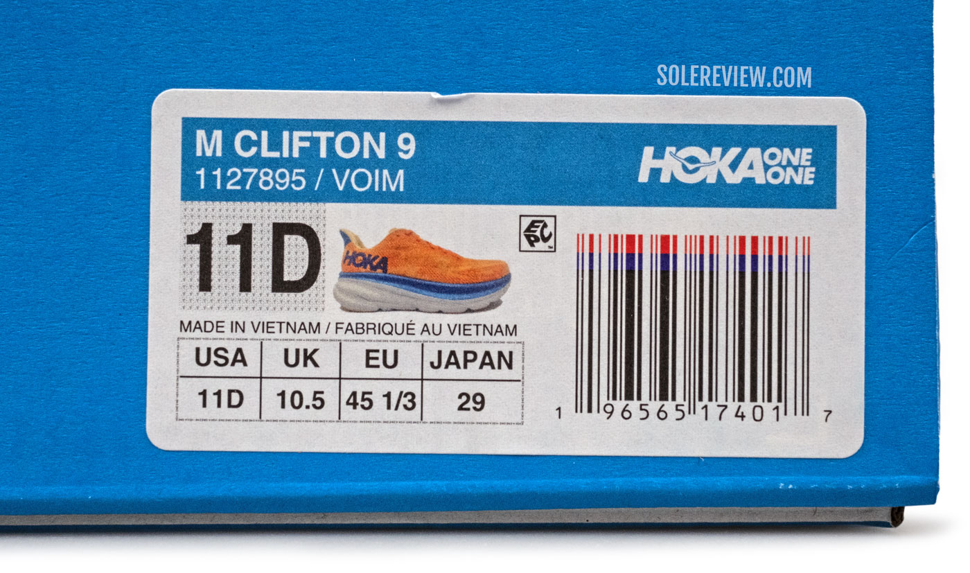 The box label of the Hoka Clifton 9.