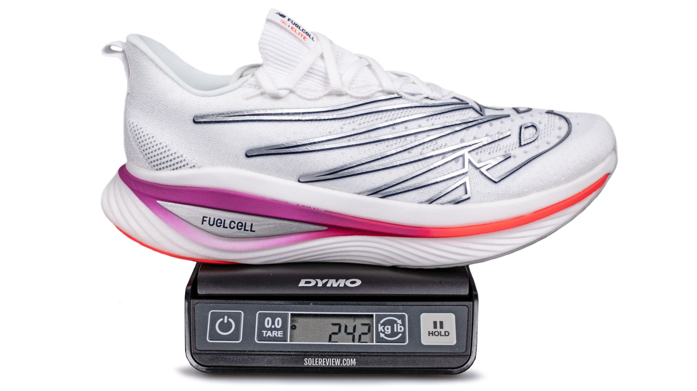 The weight of the New Balance SC Elite V3.