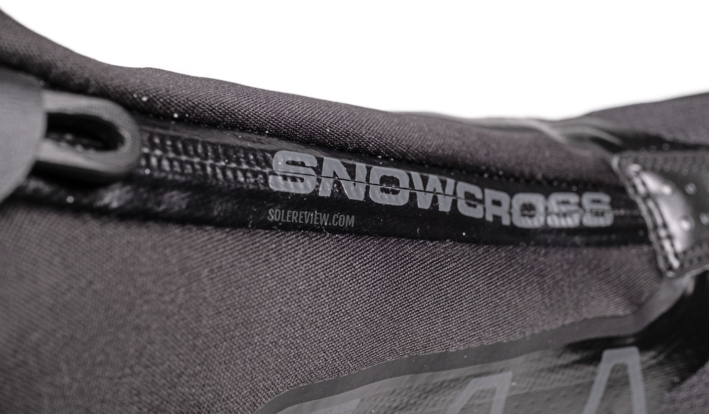 The Salomon Snowcross zipper.