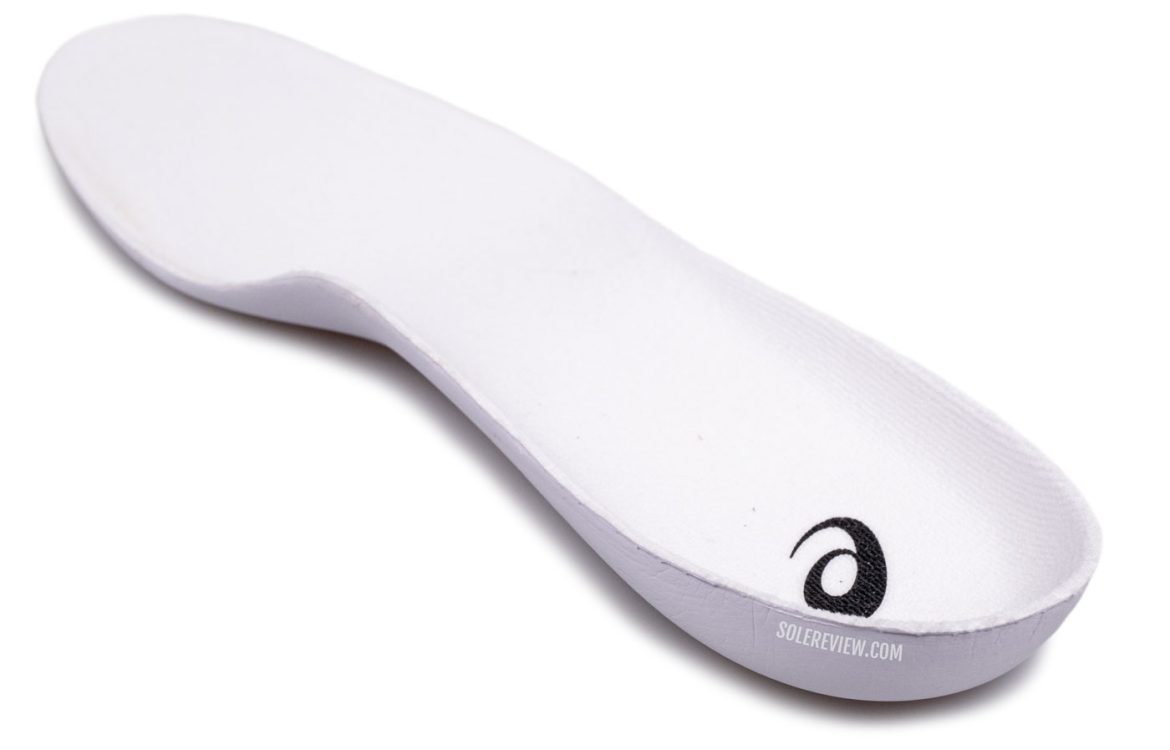 The removable insole of the Asics Novablast 4.