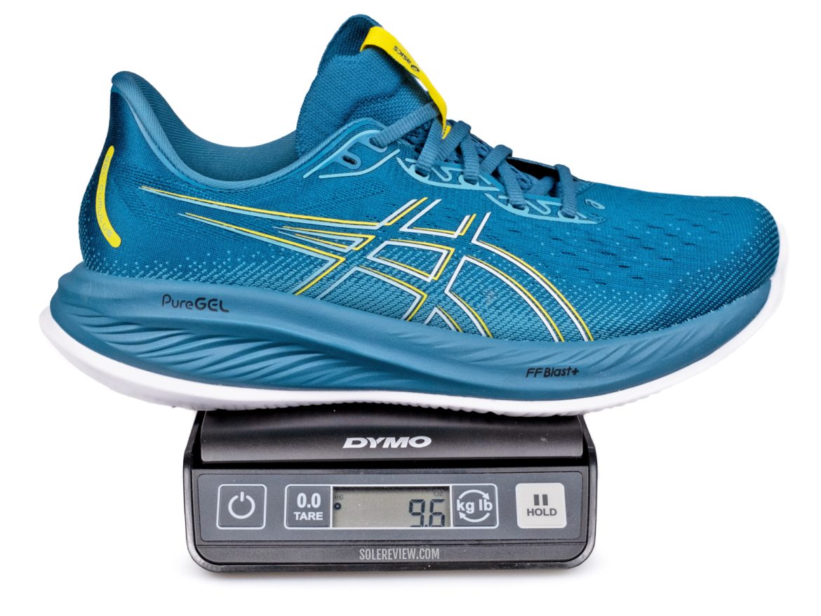 The weight of the Asics Cumulus 26.