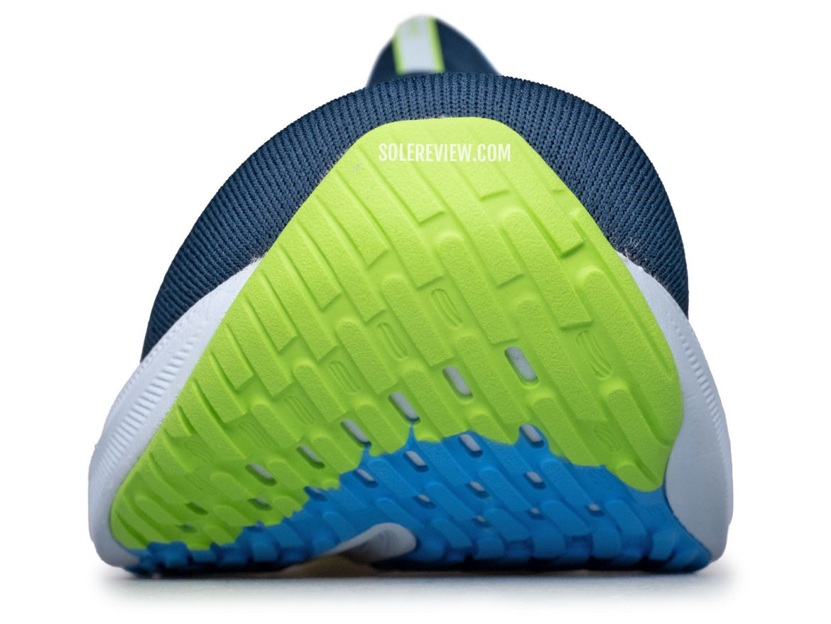 The midsole rocker of the Asics Nimbus 26.