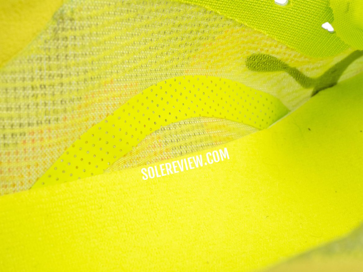 The Pwrtape arch support of the Puma Deviate Nitro Elite 2.
