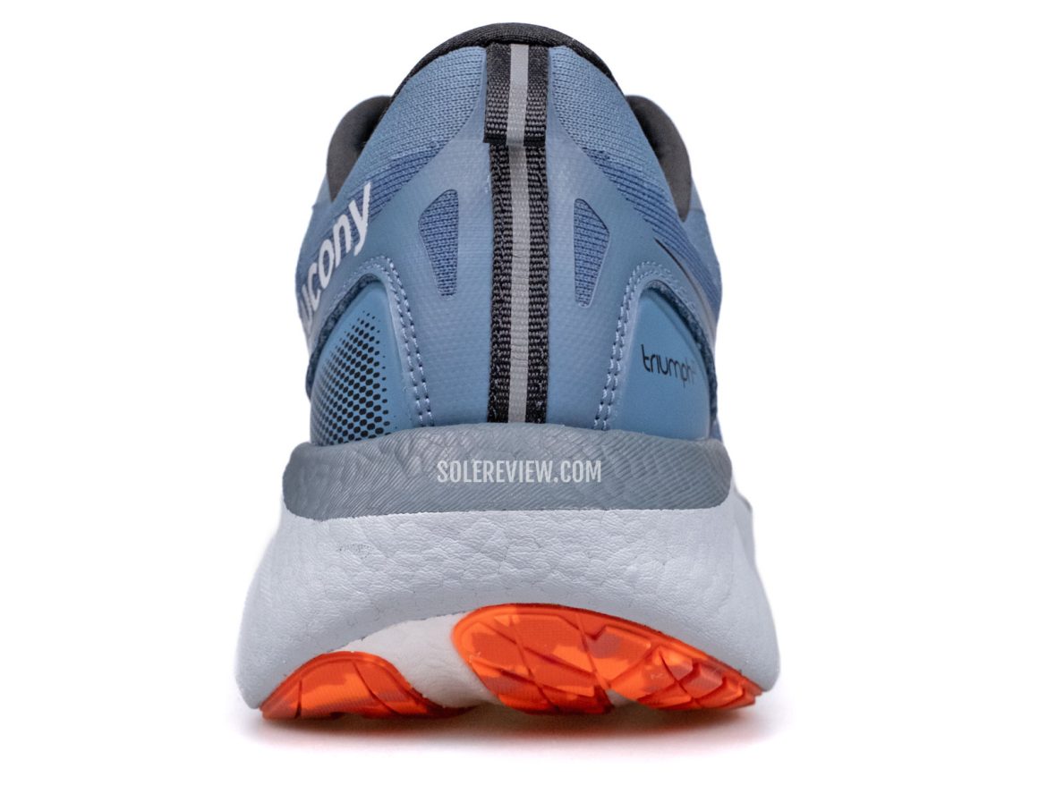The heel view of the Saucony Triumph 22.