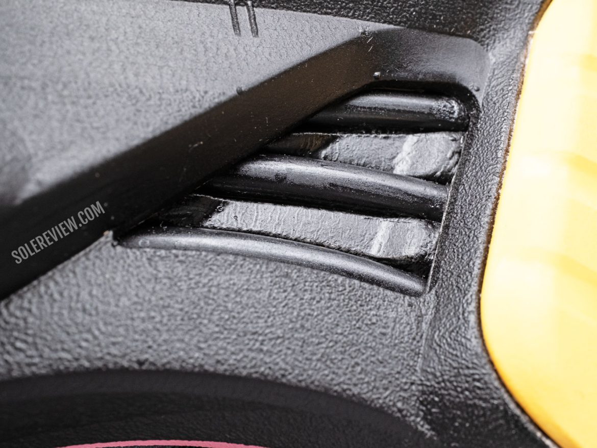 The Carbon-infused Energy rods of the adidas Takumi Sen 10.