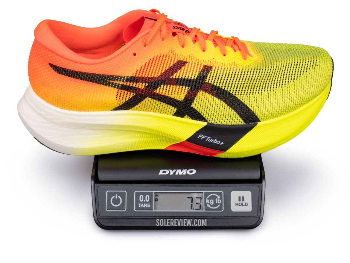 The weight of the Asics Metaspeed Edge Paris.