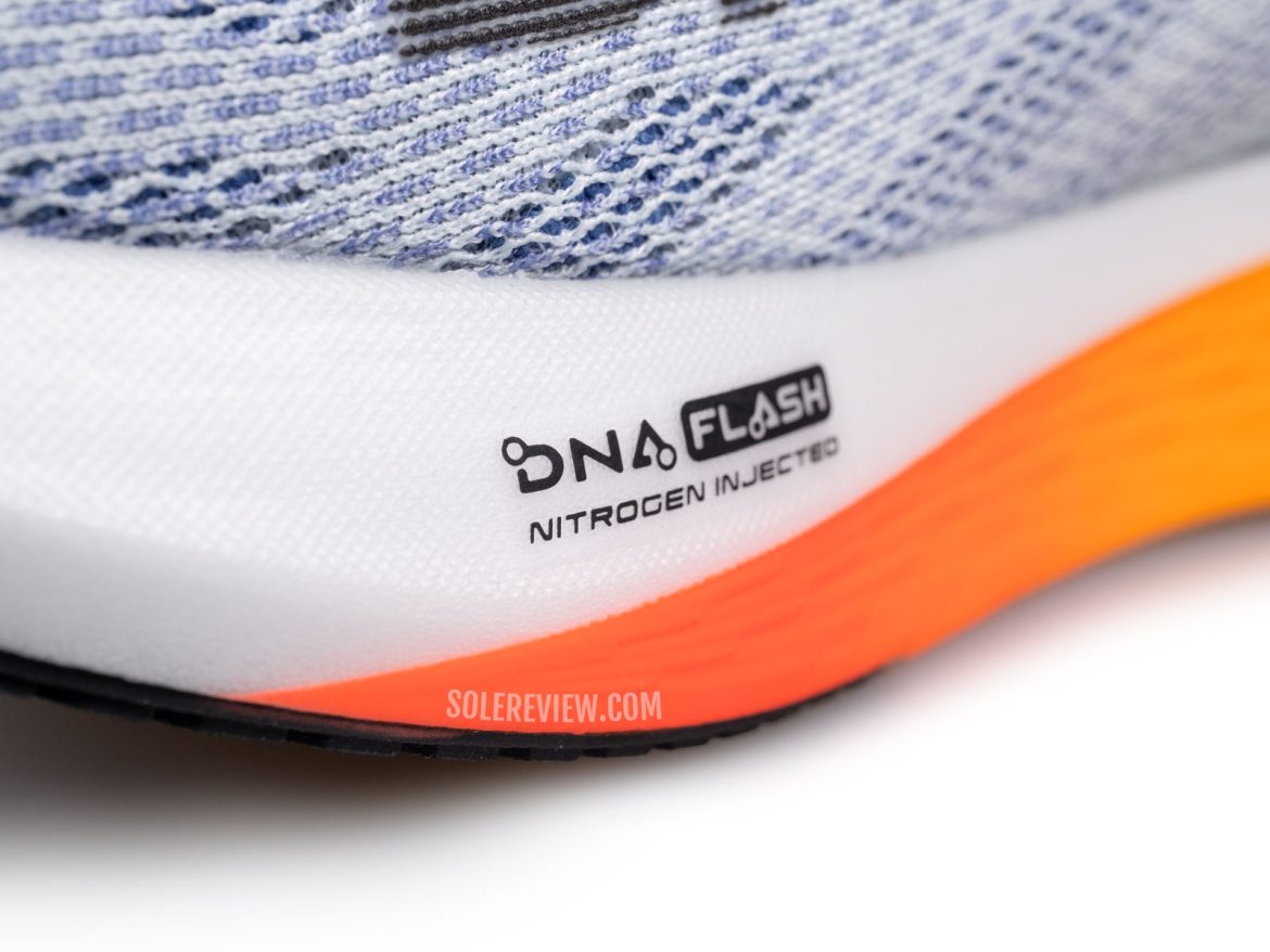 The DNA Flash midsole of the Brooks Hyperion 2.