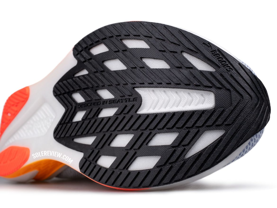 The forefoot outsole of the Brooks Hyperion 2.