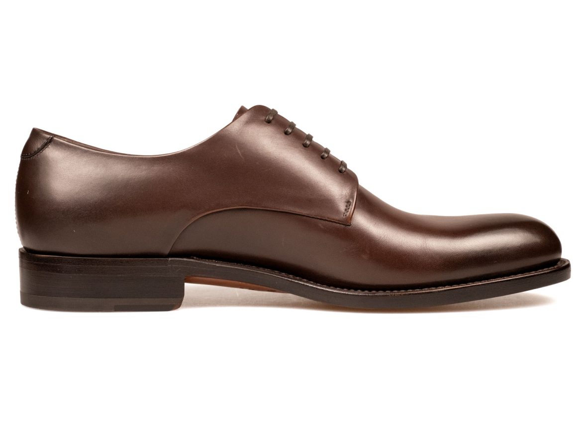 The side view of the Ferragamo Tramezza Derby.