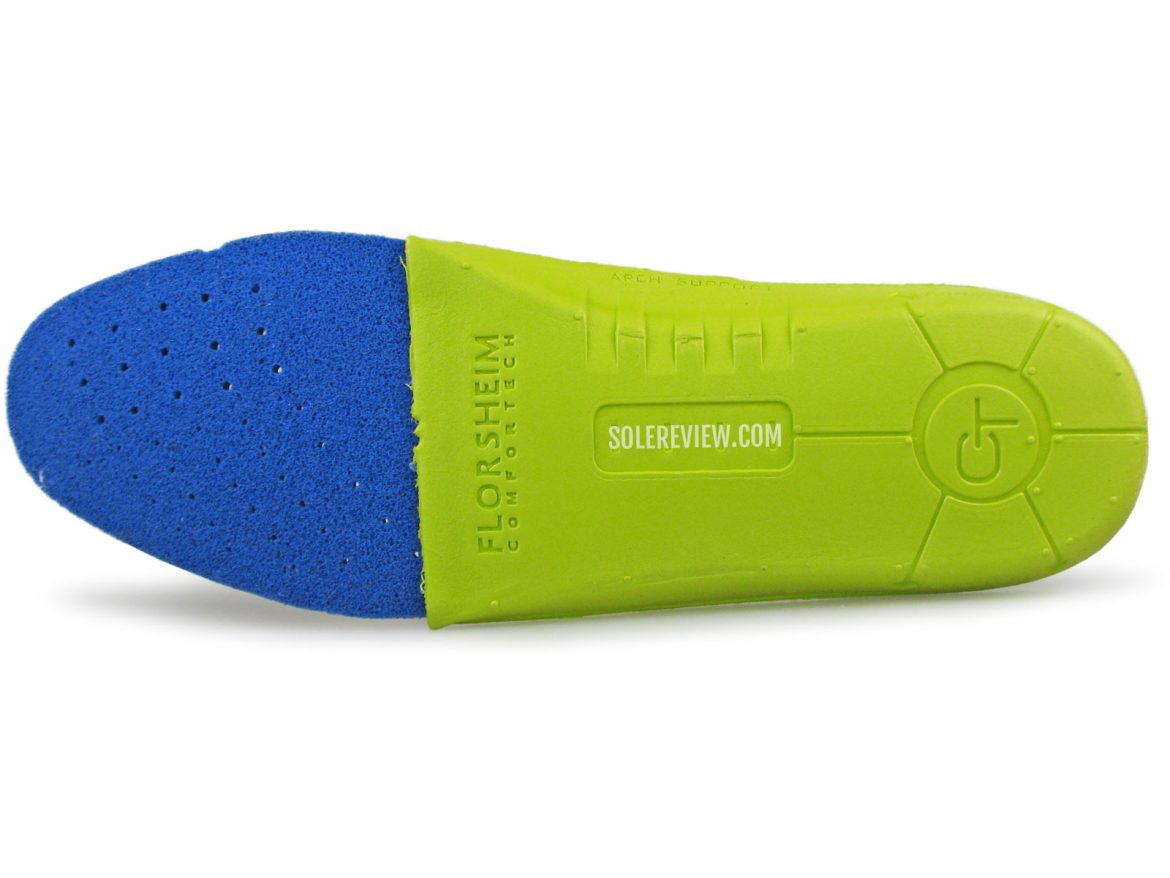 The foam footbed of the Florsheim Midtown.