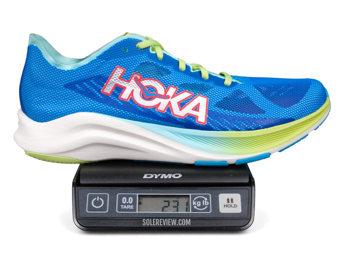 The Hoka Cielo Road on a scale.