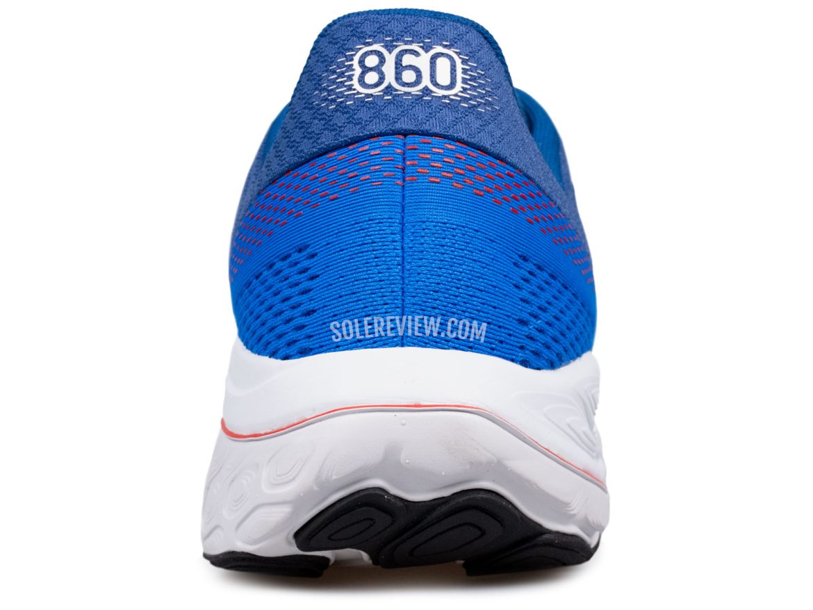 The heel view of the New Balance 860V14.