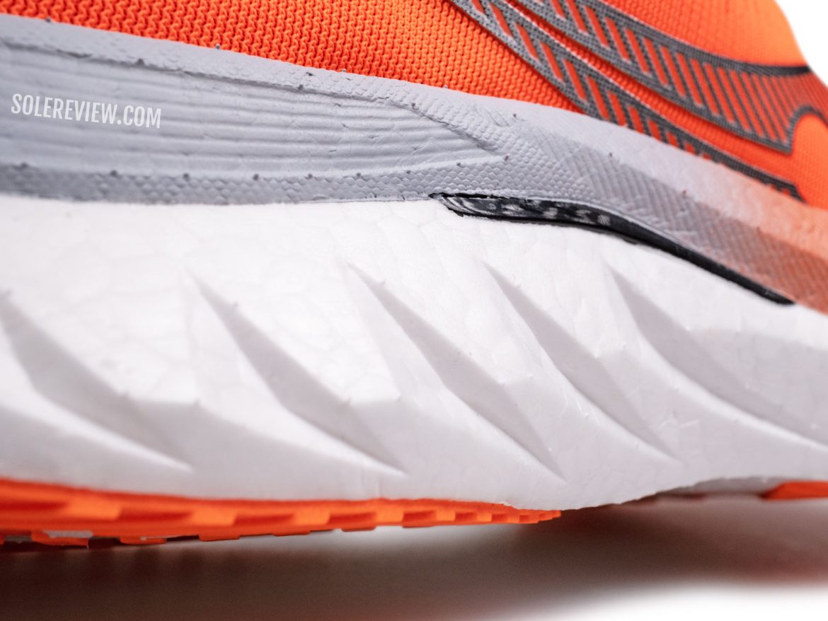 Saucony-Endorphin-Speed-4_wing_plate The Carbon wing of the Saucony Endorphin Speed 4.