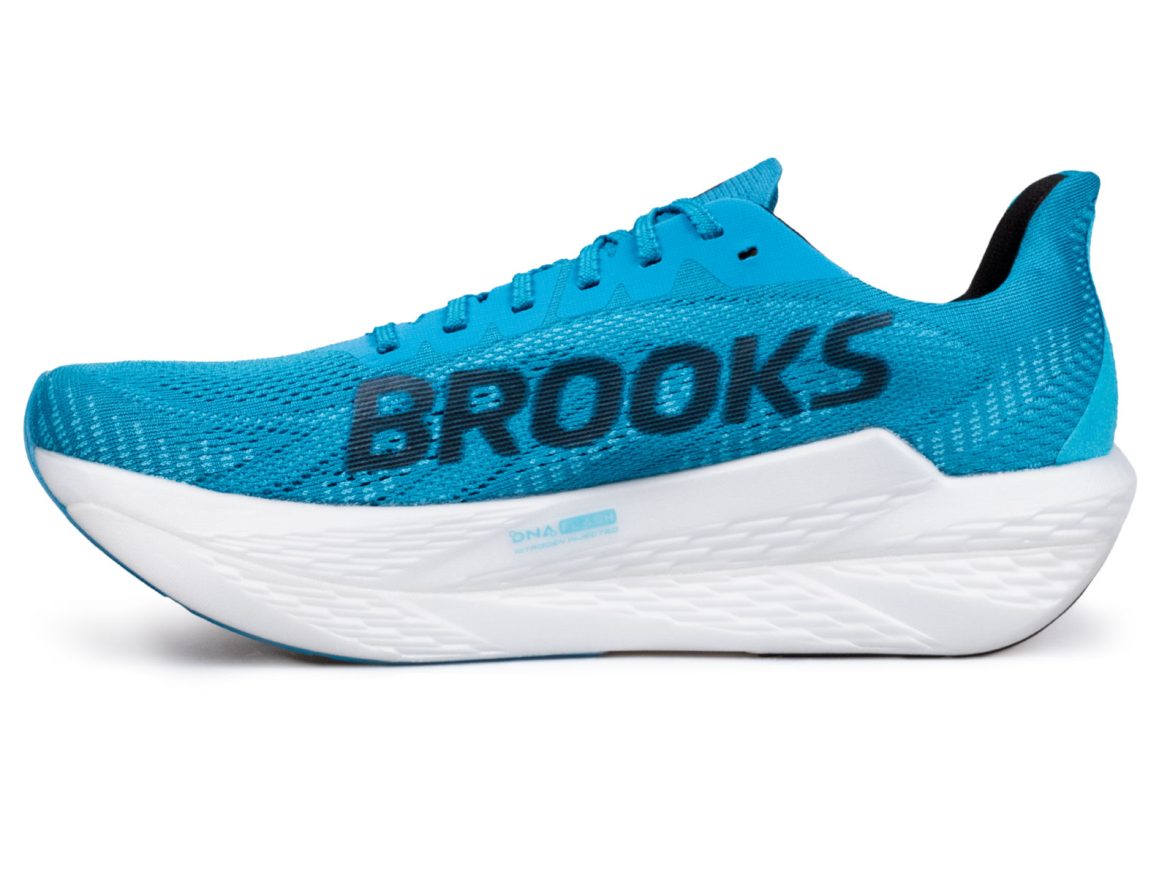The side view of the Brooks Hyperion Max 2.